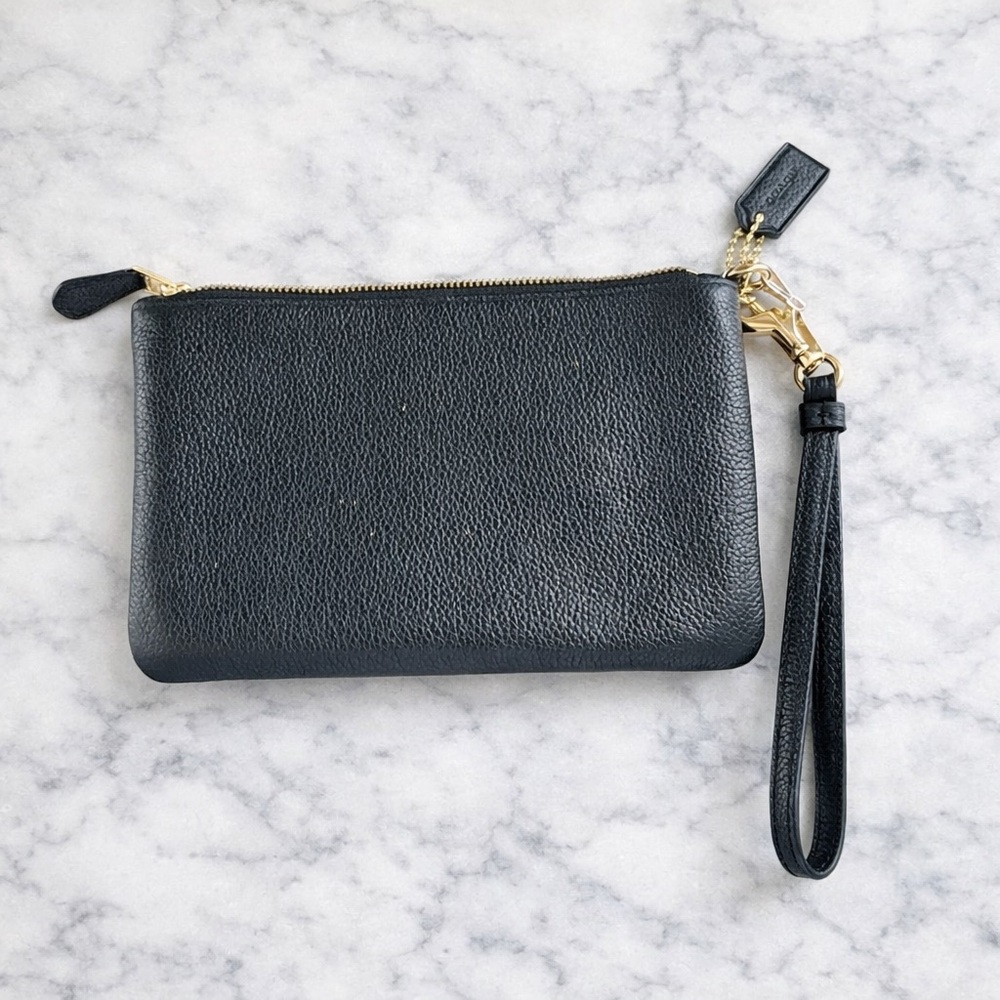 Coach Black Pebbled Leather Wristlet NWT - Picture 2 of 4